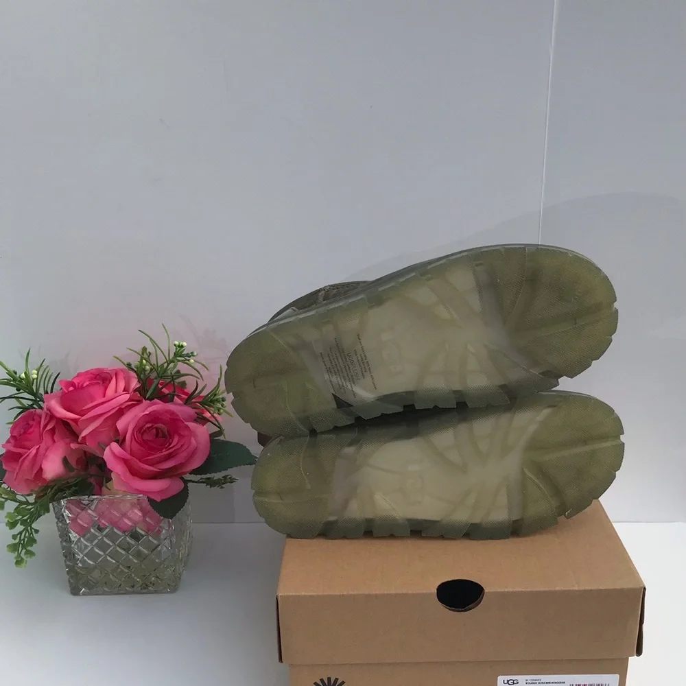 UGG Classic Ultra Mini Monogram - Picture 8 of 9